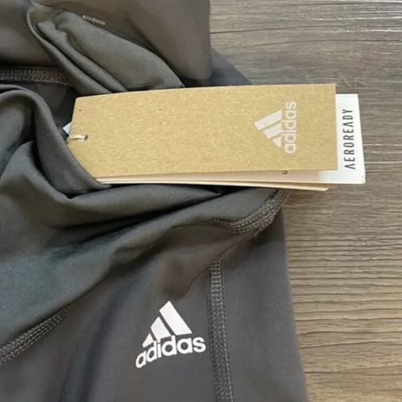Adidas Designed To Move Aeroready 7/8 Leggings Gray XS NWT - Picture 8 of 9